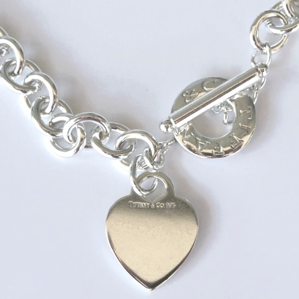 Tiffany & Co Toggle Heart Tag Necklace - Picture 2 of 8